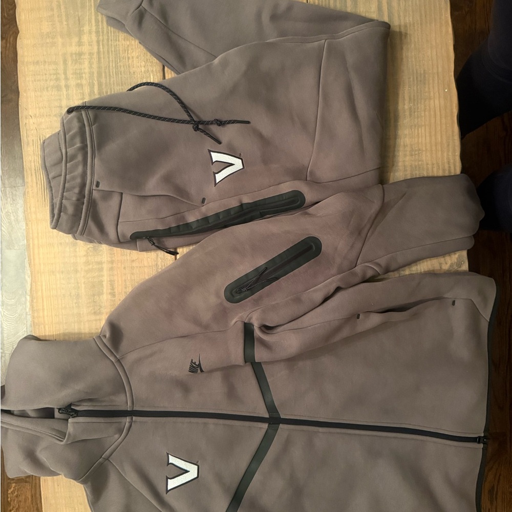 Assorted Vanderbilt Sweatsuits/Joggers/Hoodie